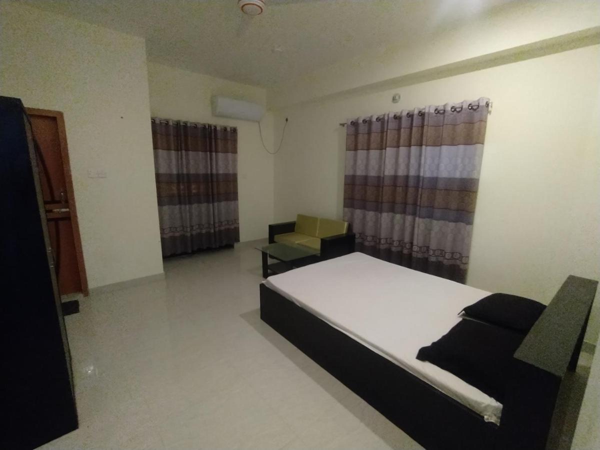 Rose Garden Guest House Khulna ภายนอก รูปภาพ