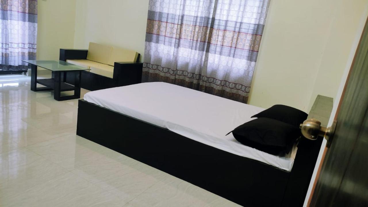 Rose Garden Guest House Khulna ภายนอก รูปภาพ