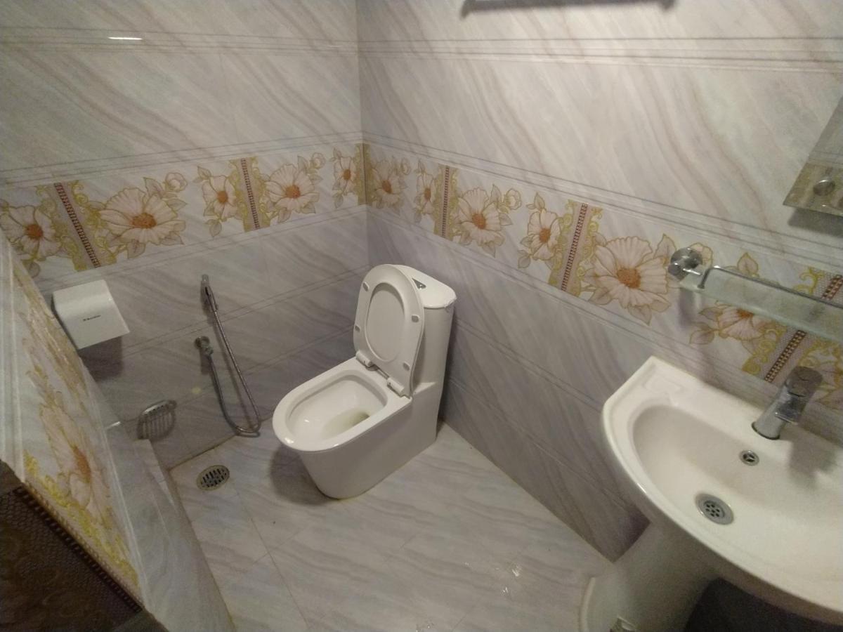 Rose Garden Guest House Khulna ภายนอก รูปภาพ