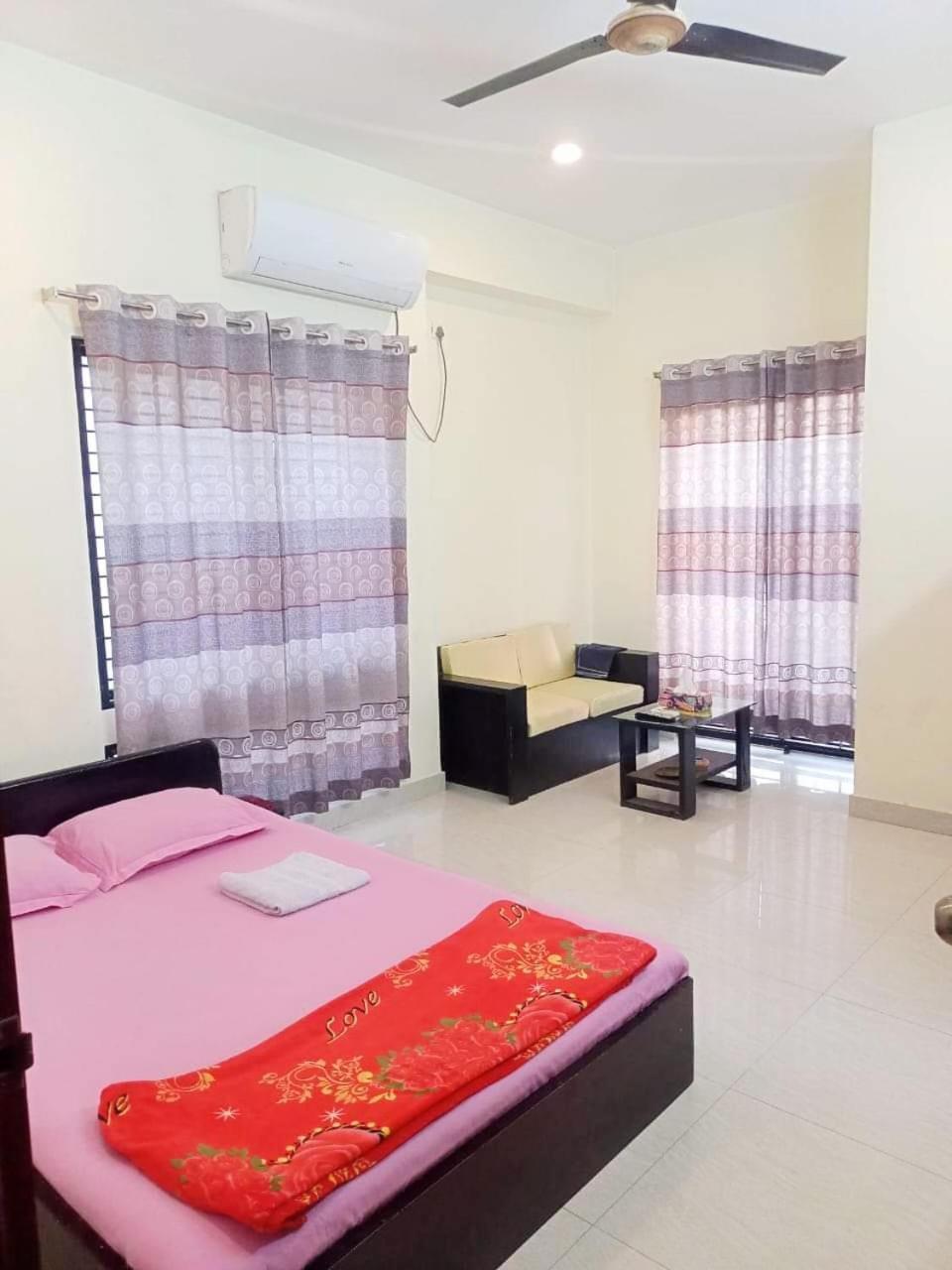 Rose Garden Guest House Khulna ภายนอก รูปภาพ